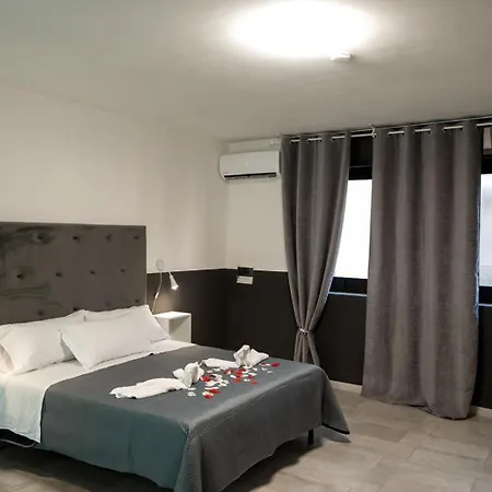 Small Luxury 4* Nápoles