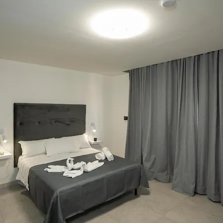 Small Luxury Bed and breakfast 4*