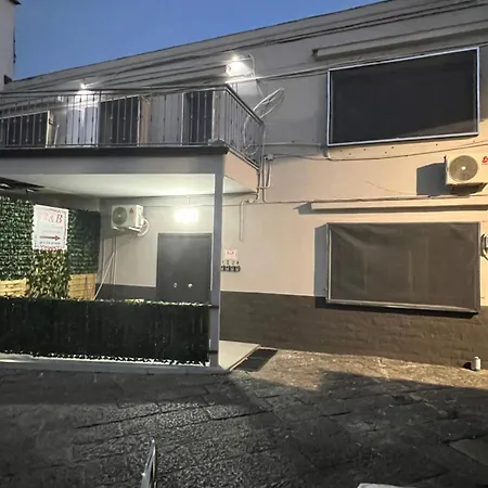 Small Luxury 4* נאפולי