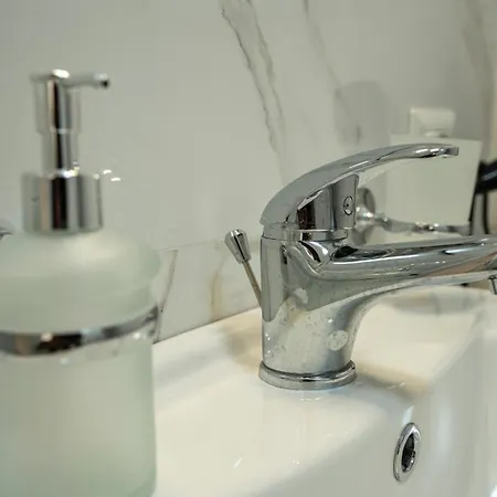 Nocleg ze śniadaniem Small Luxury Neapol