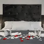 Small Luxury 4* Neapol