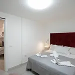 Small Luxury 4*