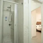 Nocleg ze śniadaniem Small Luxury Neapol