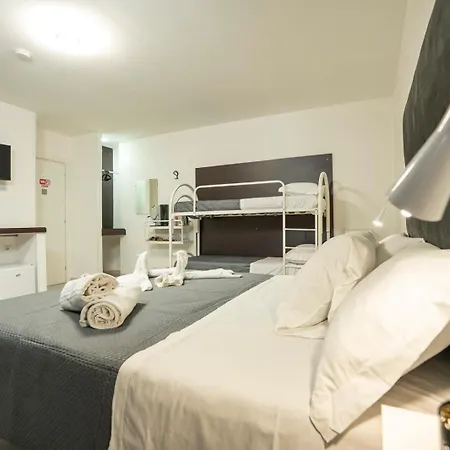 Small Luxury Neapel