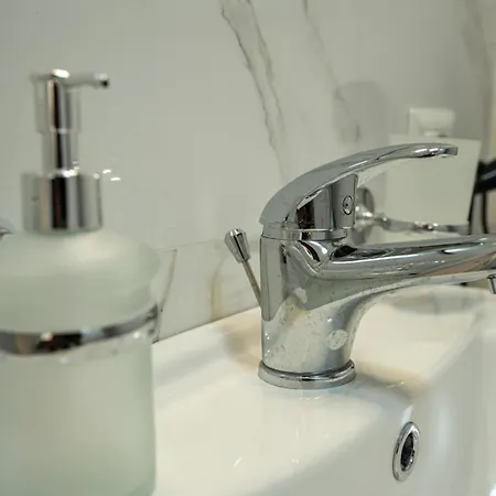 Small Luxury 나폴리